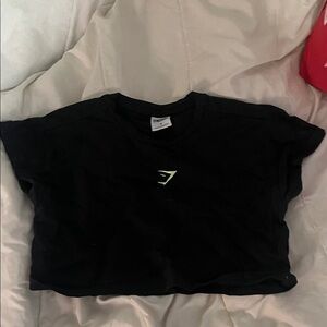 Black gymshark cropped t